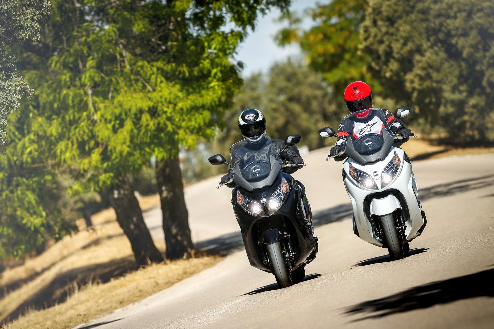 SYM Maxsym 400i y 600i, dos maxiscooter muy completos