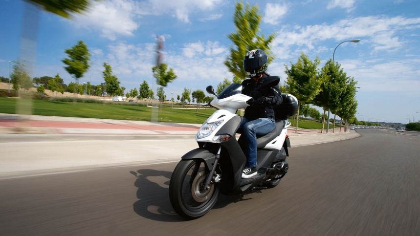 Descuento de hasta el 17,5% en los scooter KYMCO con homologación Euro 3