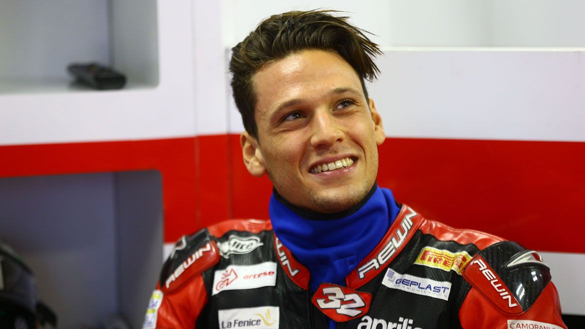 Lorenzo Savadori será el compañero de Eugene Laverty en el Milwaukee Aprilia