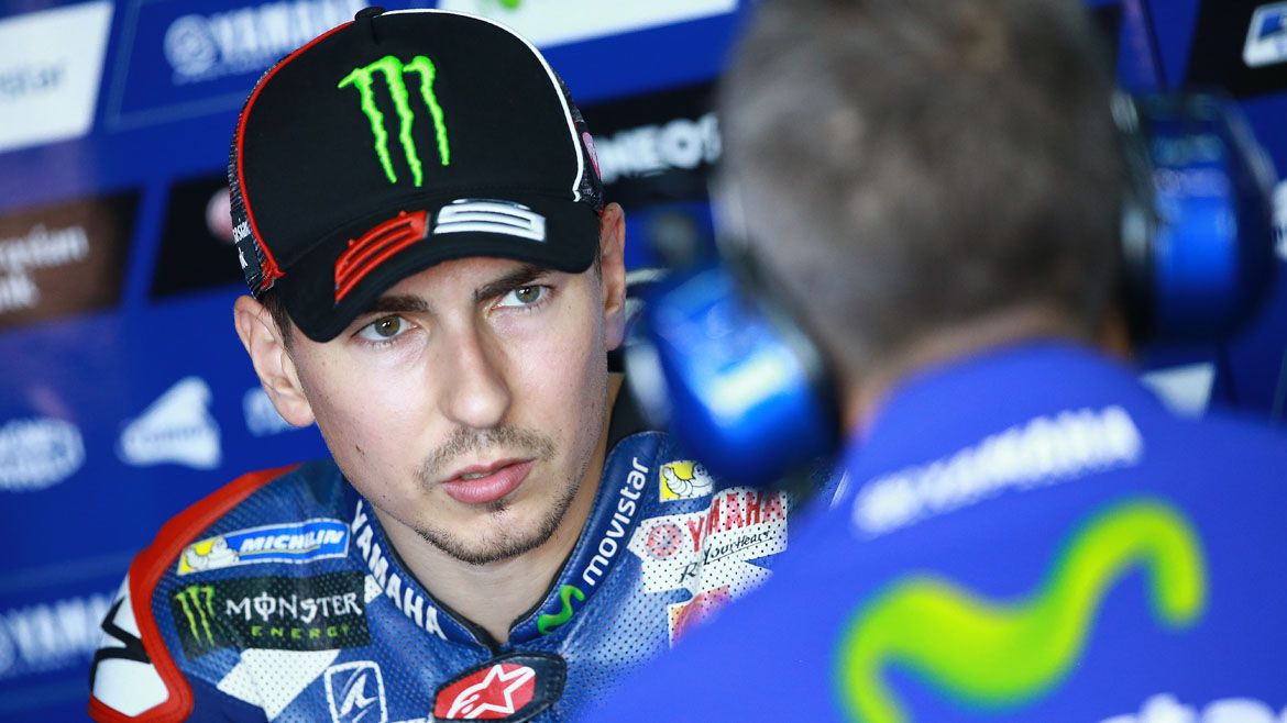 Jorge Lorenzo: “Si el neumático aguanta podemos luchar por el podio”
