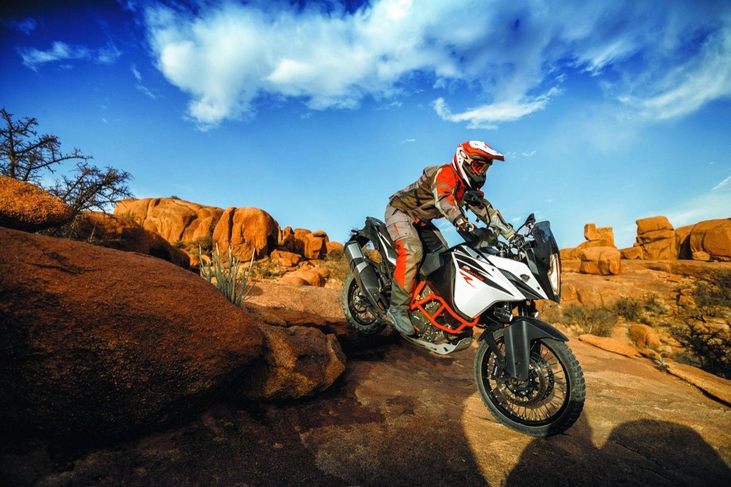 KTM 1090 Adventure R 2017, la más esperada de la marca naranja