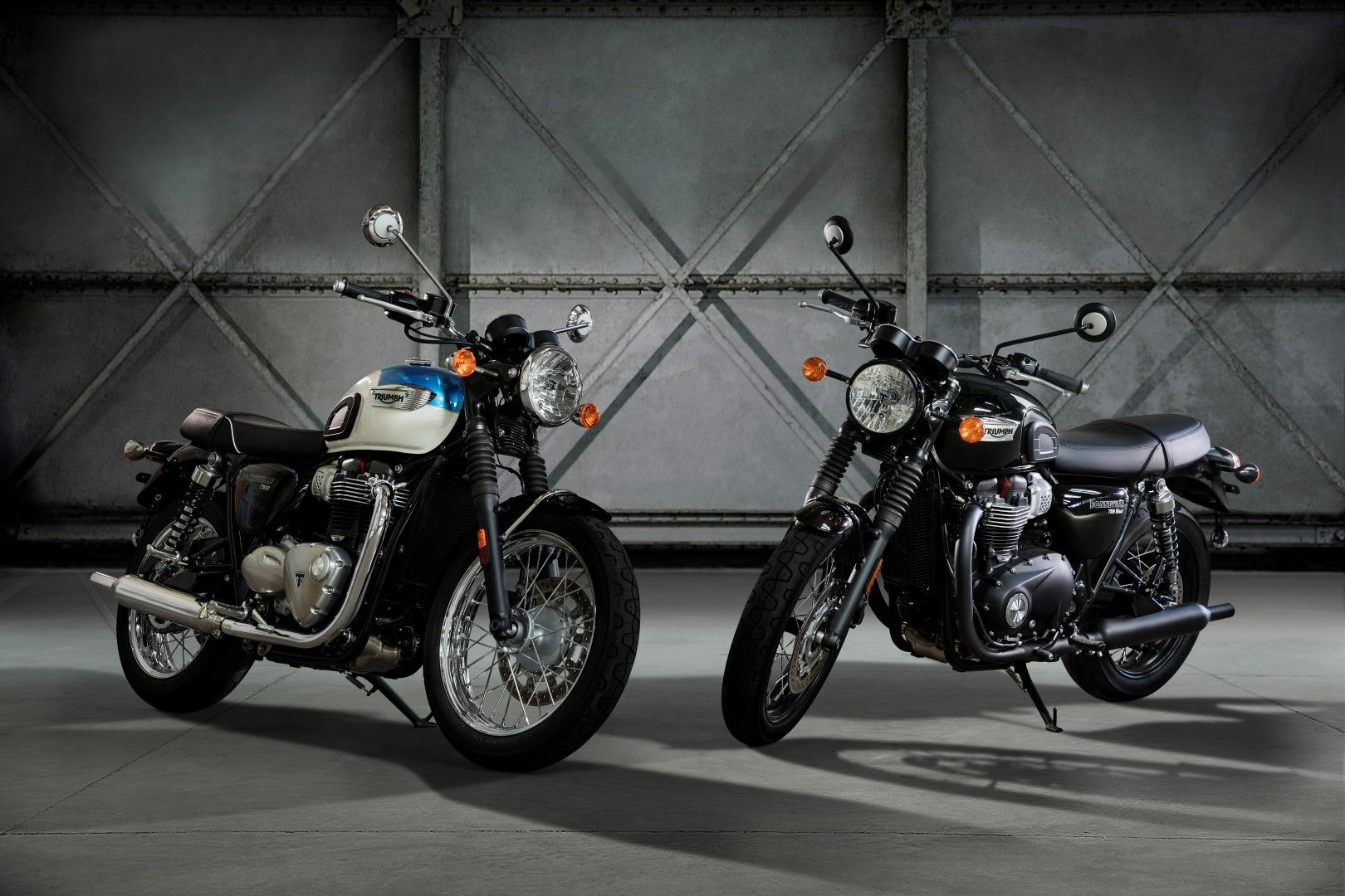 Triumph Bonneville T100/T100 Black 2017