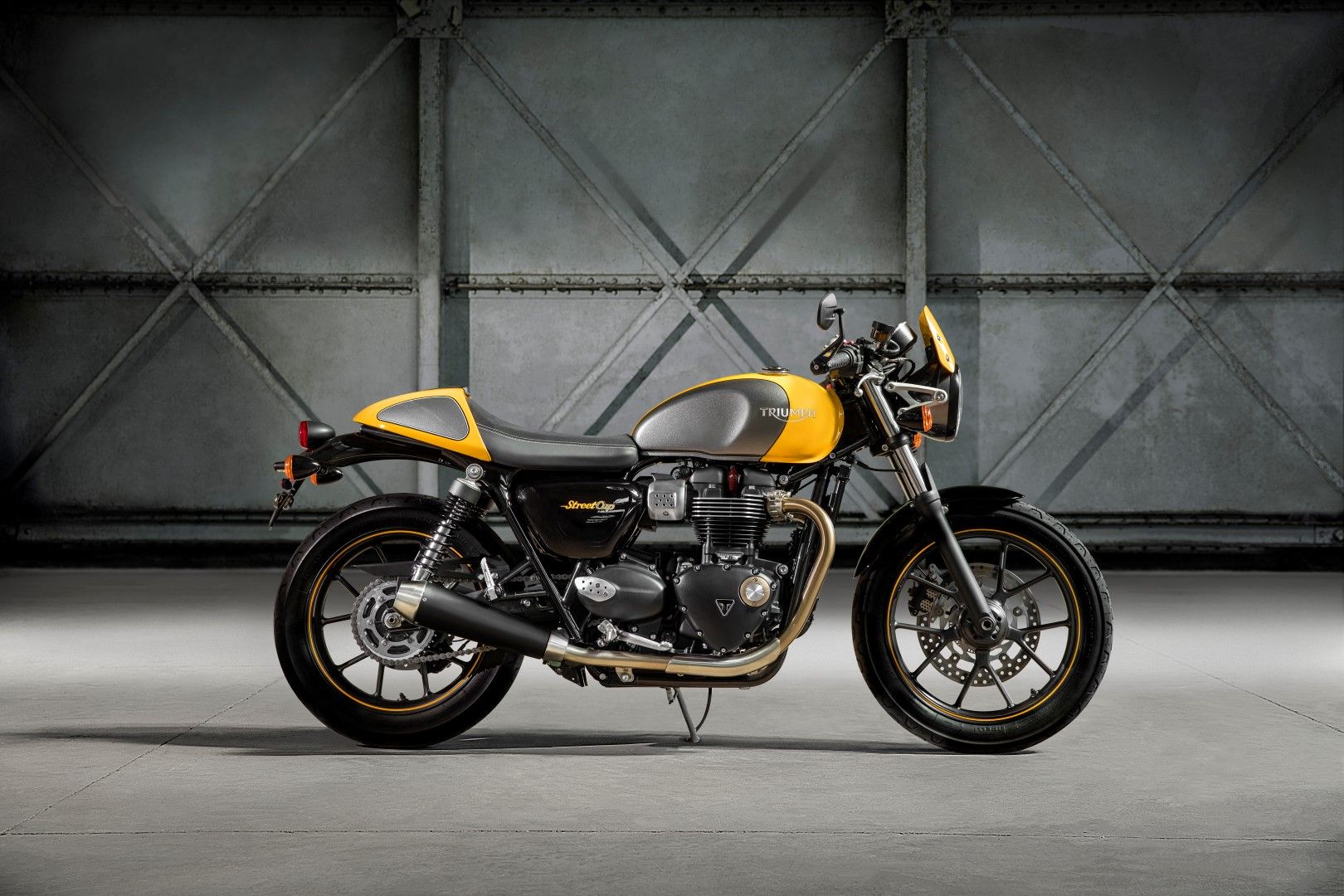 Triumph Street Cup 900 2017