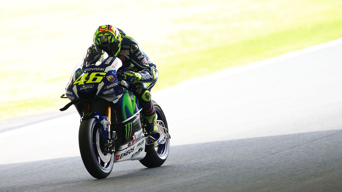 Rossi, pole inesperada en Motegi