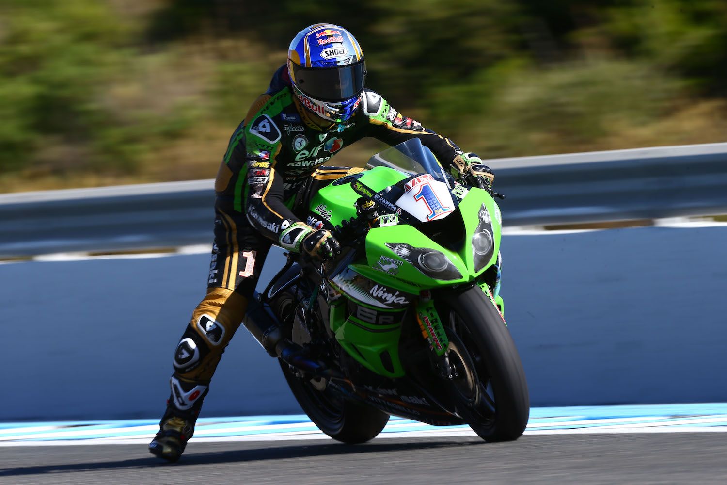 Kenan Sofuoglu gana y se proclama campeón del mundo de Supersport