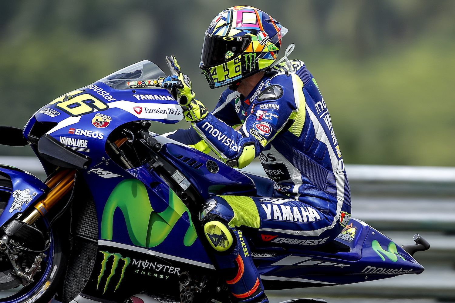 Valentino Rossi: “Un caballito en la curva 11 es mi manera de decir ‘ciao’ a Simoncelli”
