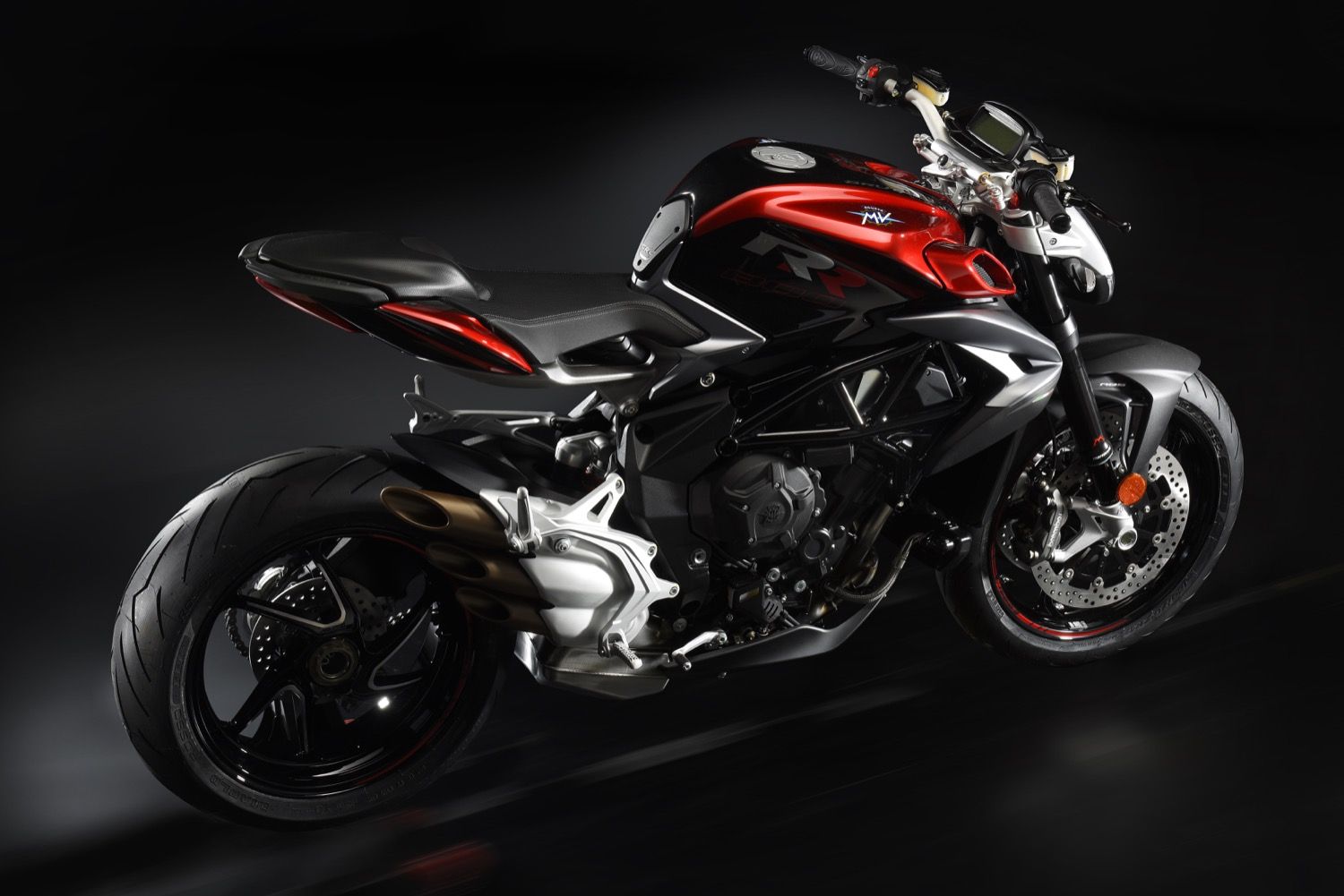MV Agusta Brutale RR 800 2017, la perla de Varese en el EICMA