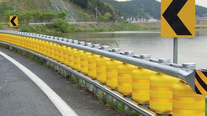 Desarrollan en Corea el 'Roller System', los guardarraíles salvavidas
