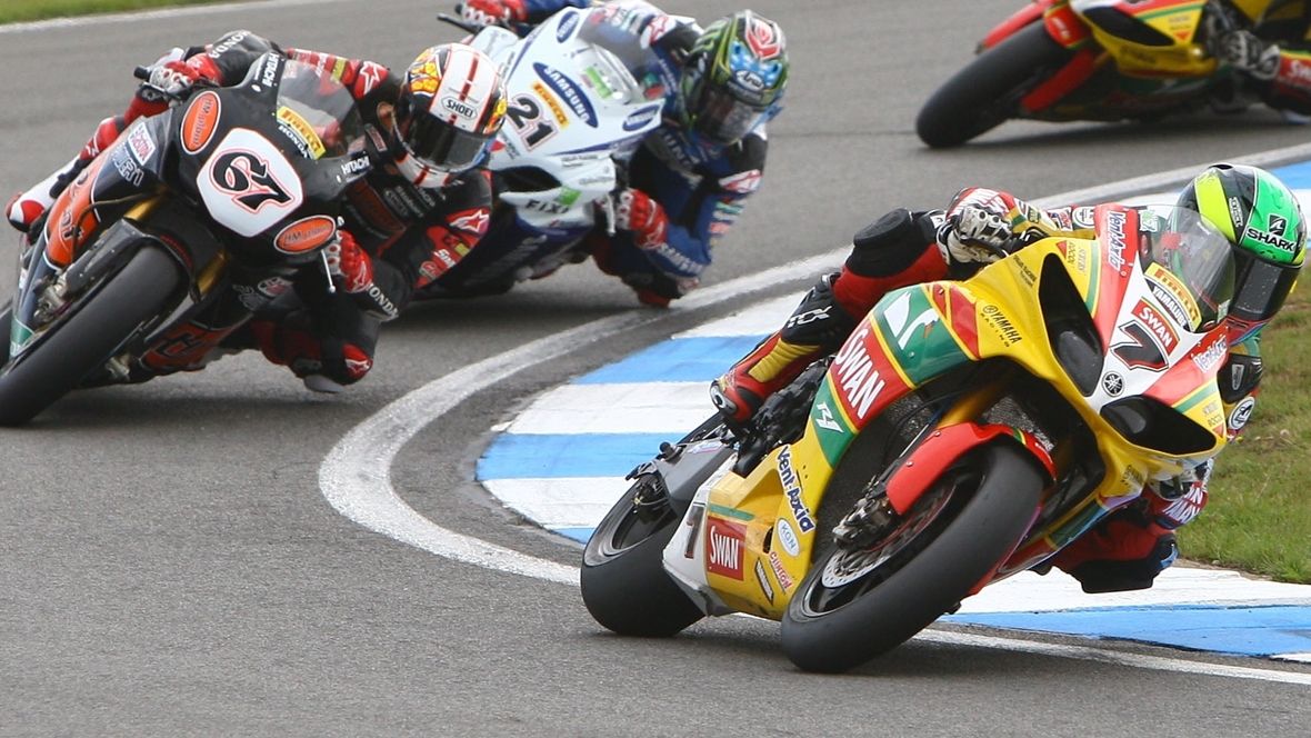 Hasta seis antiguos pilotos de MotoGP correrán el BSB en 2017