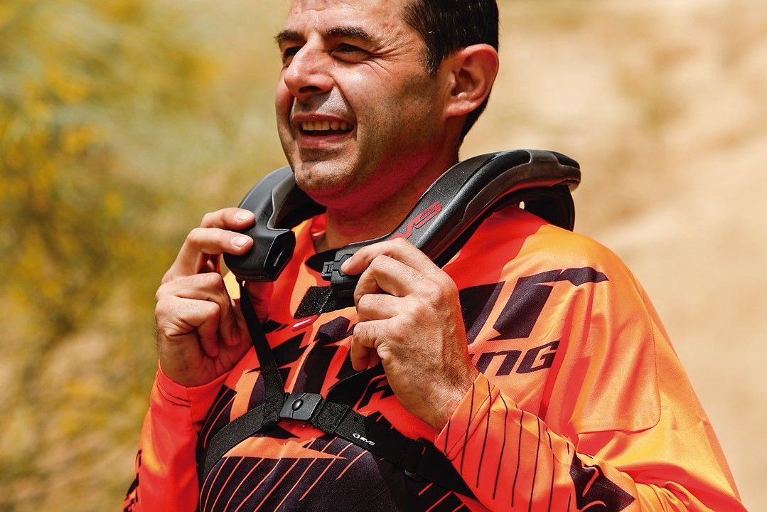 Collarín cervical EVS R4, prueba de larga duración