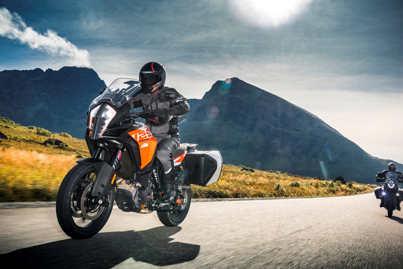 Consigue una KTM 1290 Super Adventure S votando online en La Moto del Año
