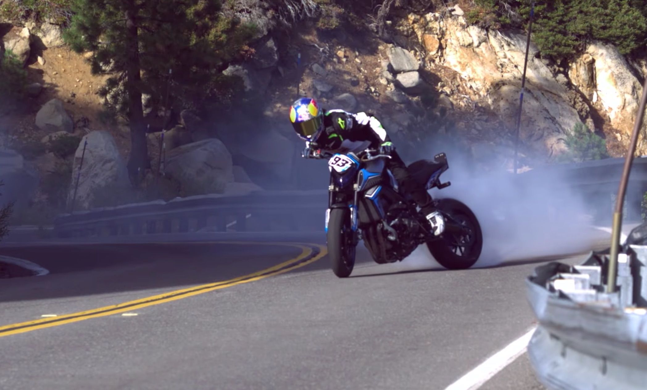Aaron Colton pone fin a los ridículos "doblajes de motores" con su último vídeo
