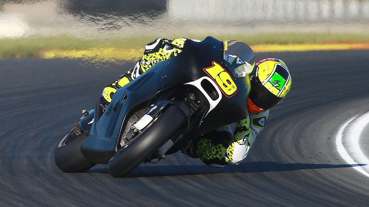 Álvaro Bautista se marca como objetivo para 2017 meterse en el Top 5 con Ducati