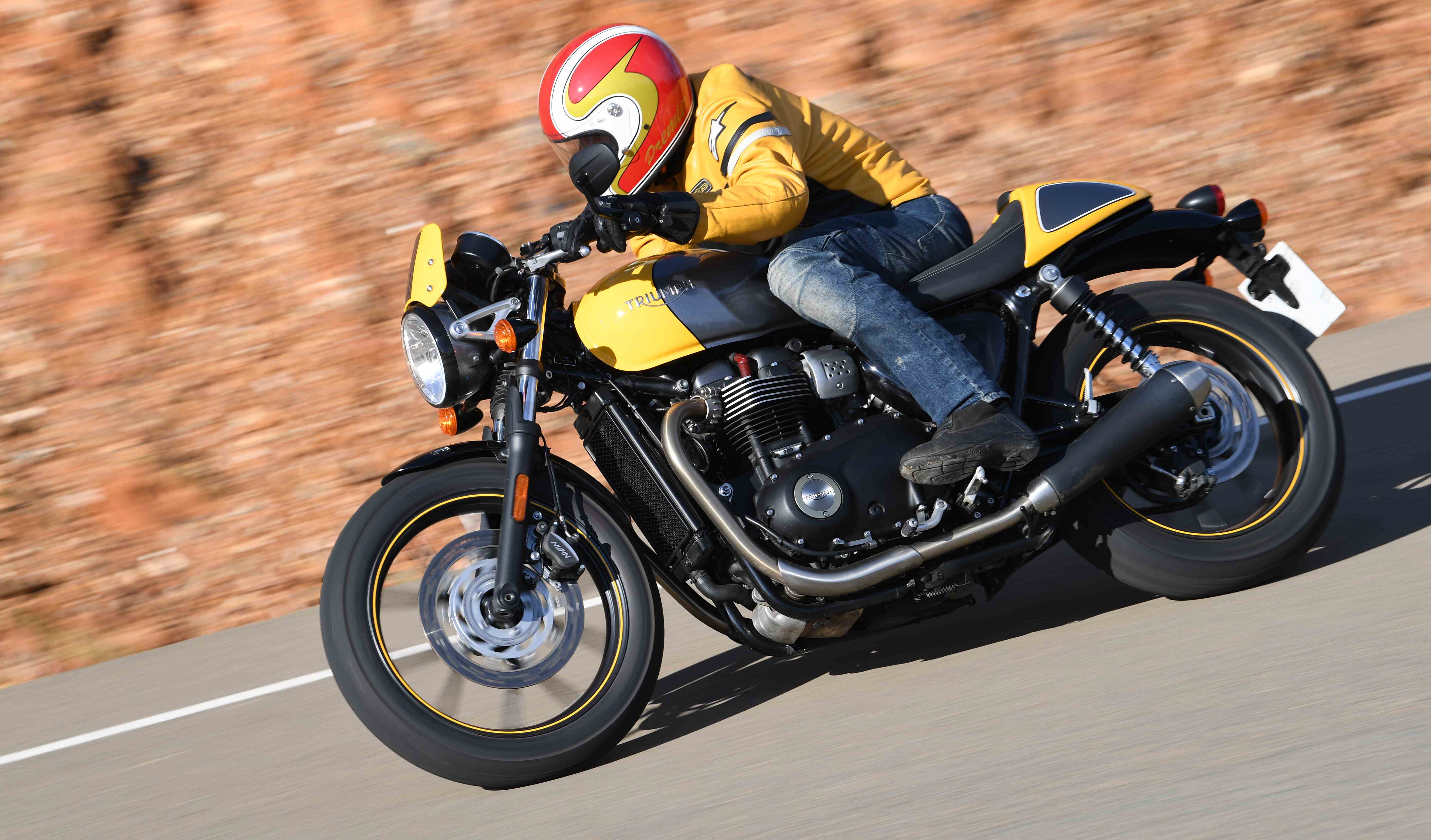 Triumph Street Cup: primera prueba, impresiones y ficha técnica