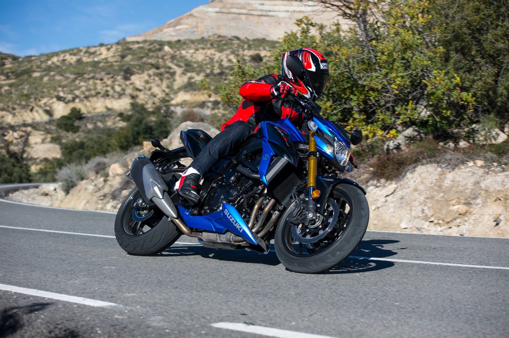 Suzuki GSX-S750, prueba, ficha técnica y primeras impresiones
