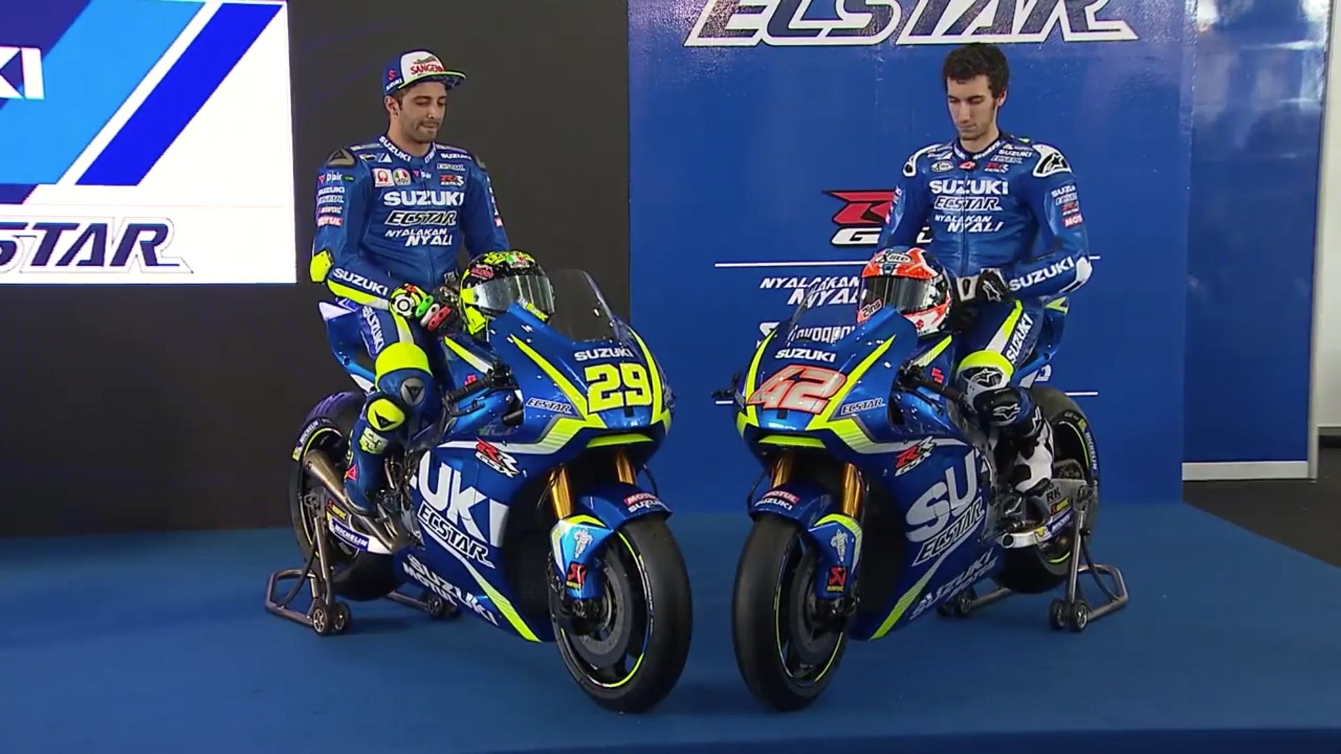 Presentación Suzuki MotoGP 2017 con Andrea Iannone y Álex Rins
