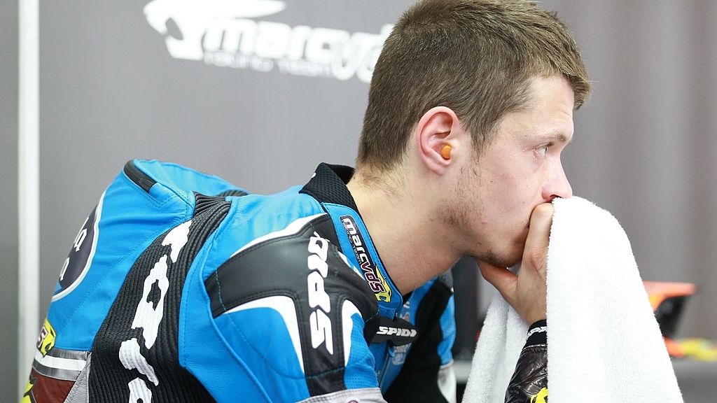 Tito Rabat vuelve a España tras lesionarse en el test de MotoGP en Sepang
