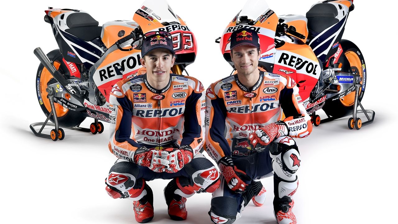 Marc Marquez Y Dani Pedrosa Desvelan La Honda Rc213v 17 De Motogp