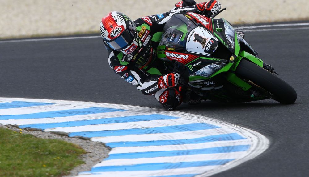 Jonathan Rea fulmina el récord de 2016 y se hace con la primera pole Jonathan Rea fulmina el récord de 2016 y se hace con la primera pole