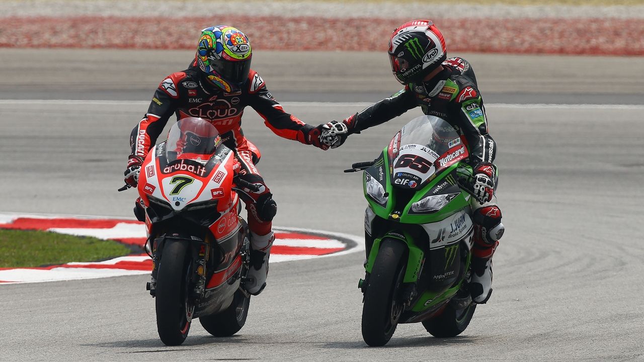 Jonathan Rea vs Chaz Davies, sus once mejores duelos en el Mundial de Superbike