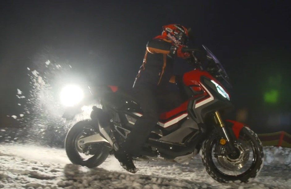 Marc Márquez en la nieve… ahora con el Honda X-ADV