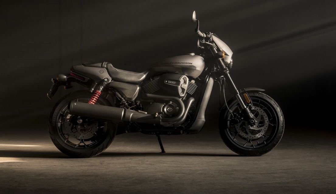 Harley-Davidson Street Rod, la gama Street saca músculo y se hace más deportiva