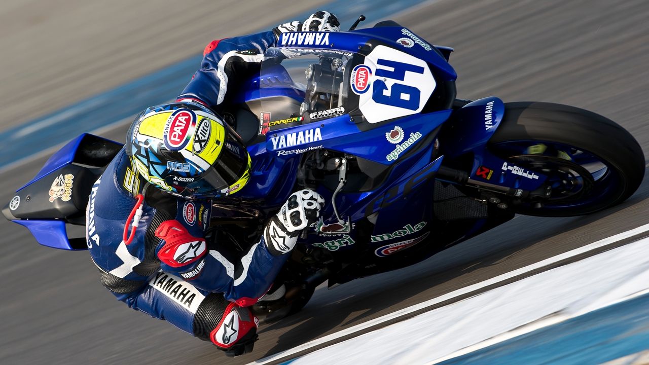 Federico Caricasulo se estrena en Supersport y la Yamaha R6 se bautiza en Tailandia