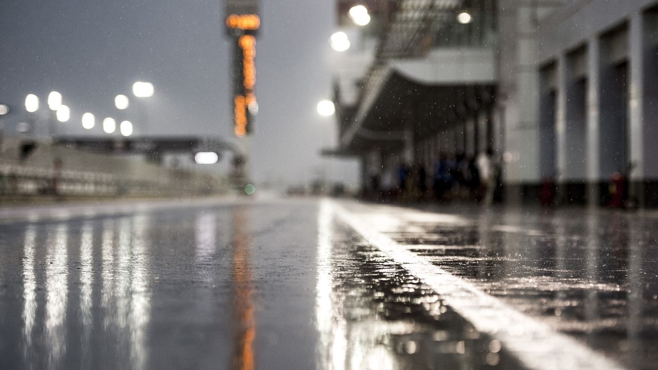 La lluvia amenaza el GP de Qatar 2017 y los pilotos tendrán la última palabra
