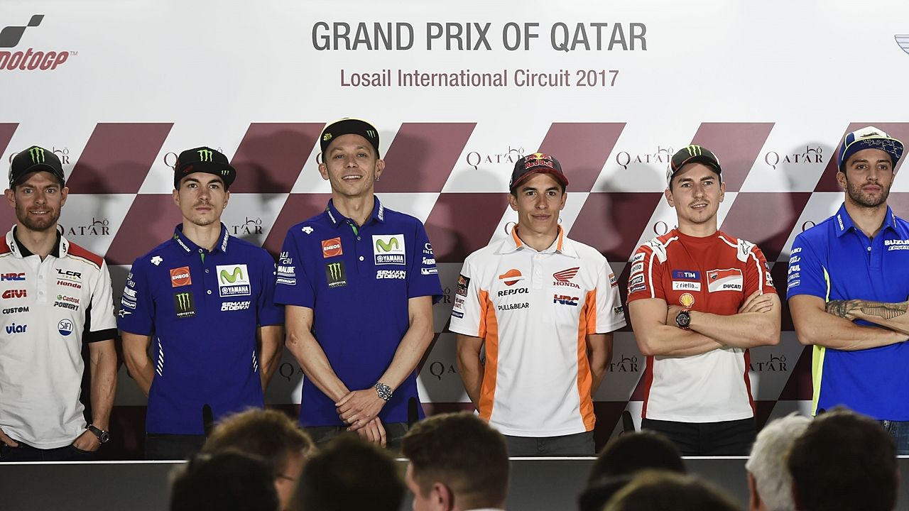 MotoGP 2017 busca su primer emir en Qatar