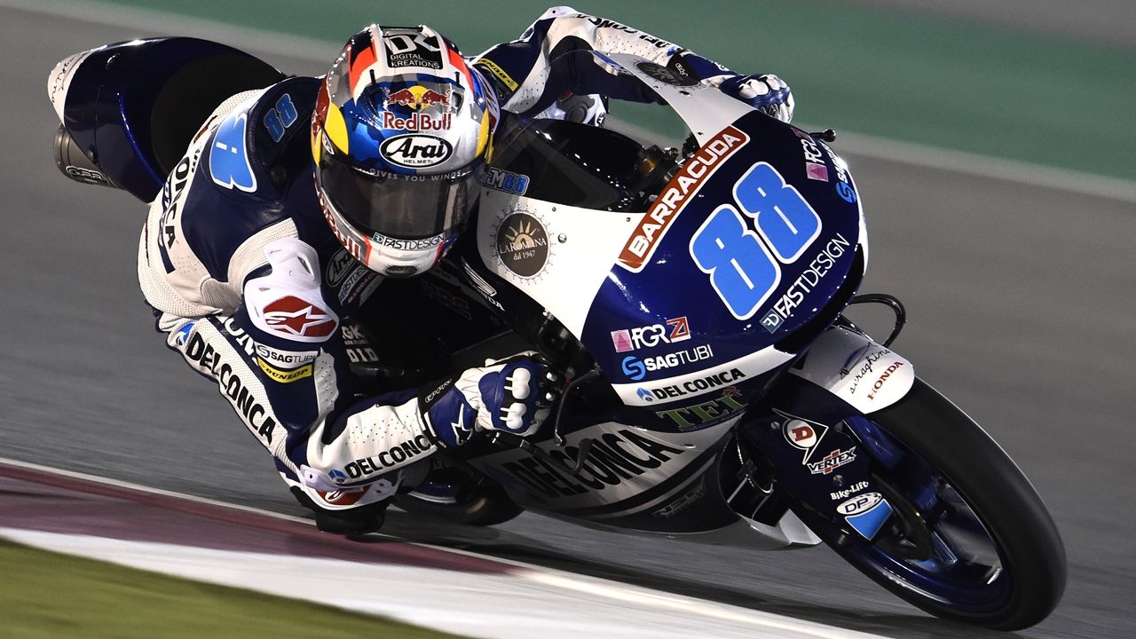 Jorge Martín toma el mando de Moto3 en los libres del viernes de Qatar