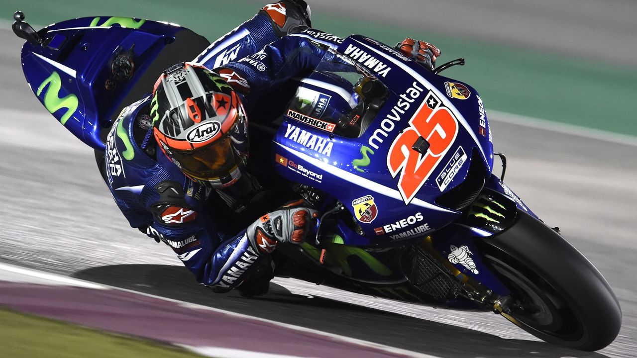 Maverick Viñales conquista Qatar con el plan B y es el primer líder de MotoGP 2017
