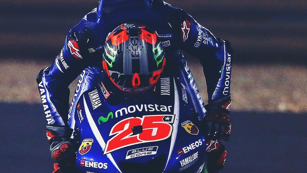 Maverick Viñales ingresa en los más históricos clubs de dos colores