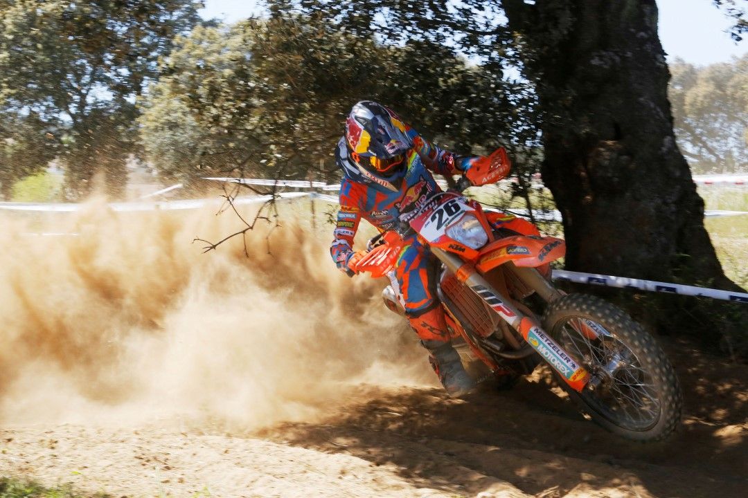 Josep García y Cristóbal Guerrero los más rápidos en la cita extremeña en Valdecaballeros del Nacional de Enduro.