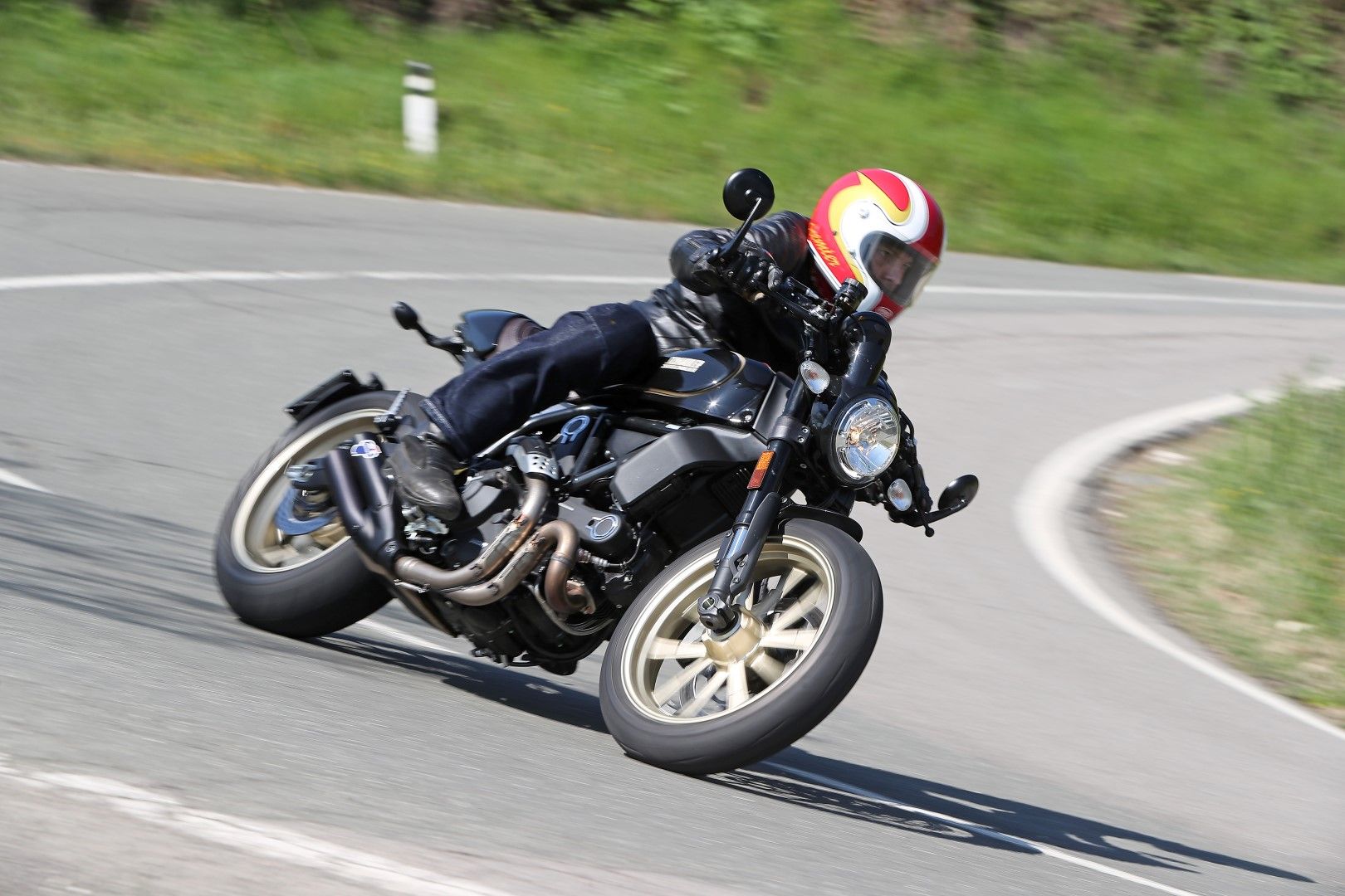 Scrambler Ducati Café Racer: prueba, ficha técnica y primeras impresiones