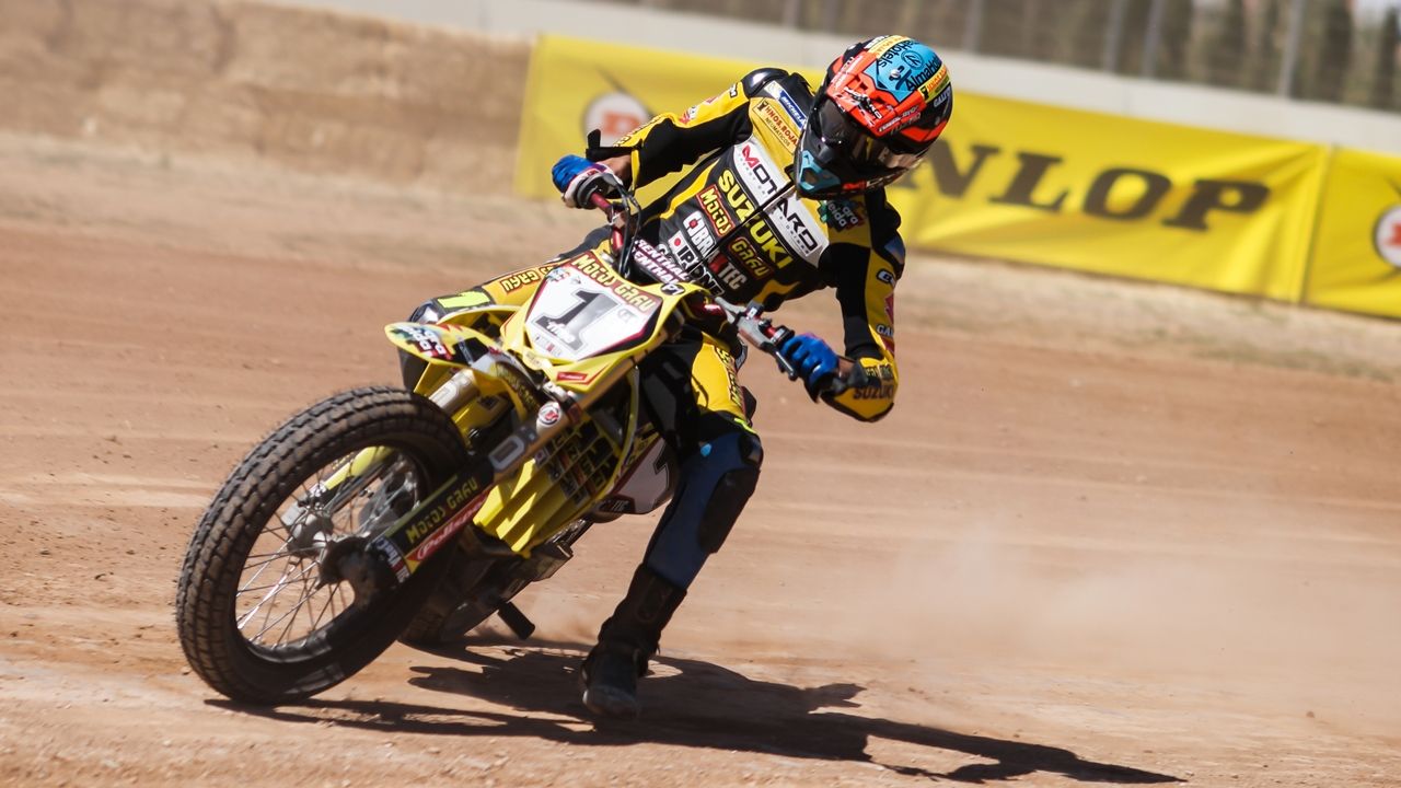 Ferran Cardús y Suzuki arrasan Valencia en la Copa de España de Flat Track 2017