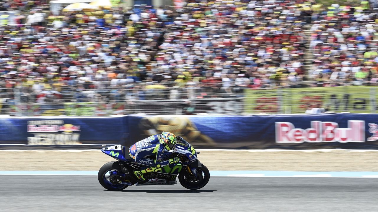 Valentino Rossi busca el décimo en Jerez ante la triple amenaza española