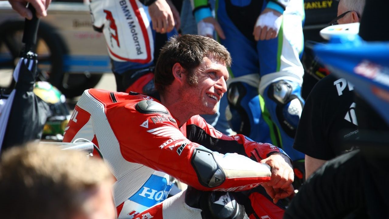 IOMTT 2017: Honda no correrá el Senior TT tras la renuncia de Guy Martin