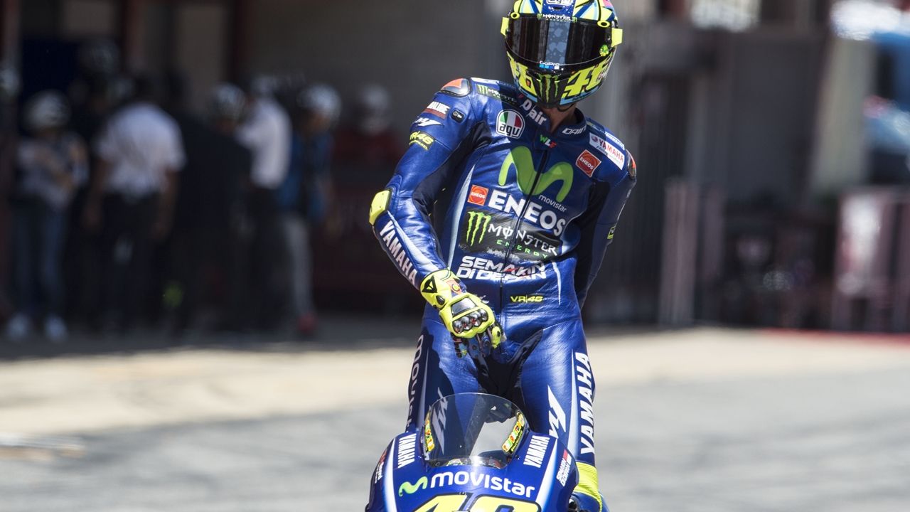 Valentino Rossi contradice a Maverick Viñales: “El problema está en la Yamaha”
