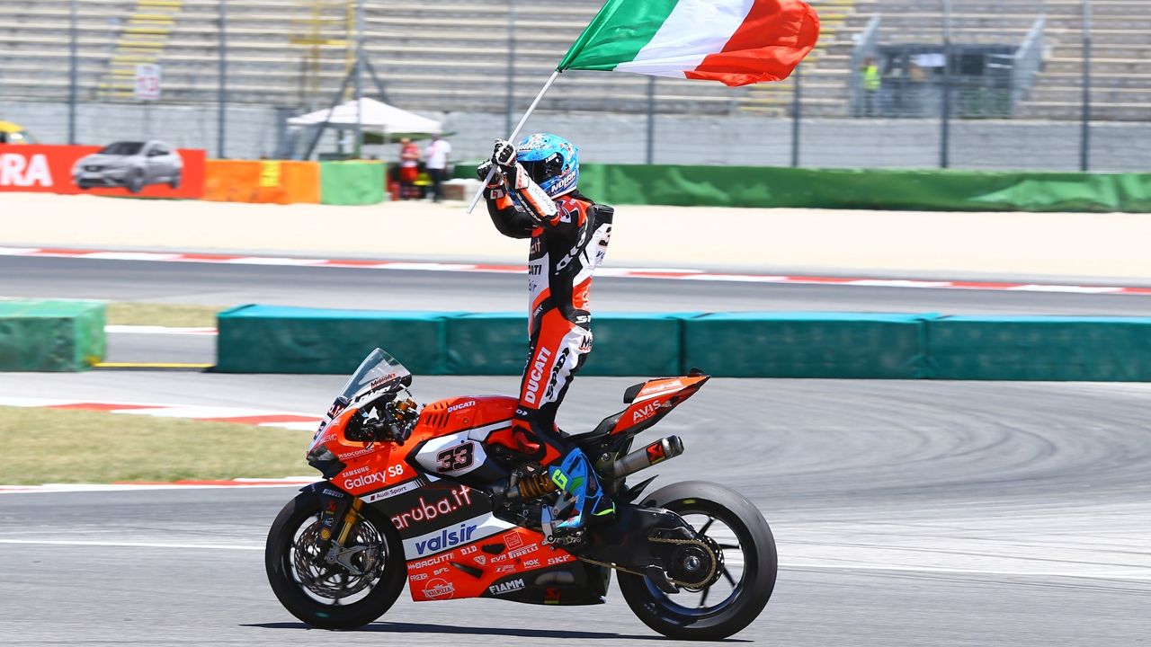 Misano encumbra a los antagonistas de Superbike: Tom Sykes y Marco Melandri