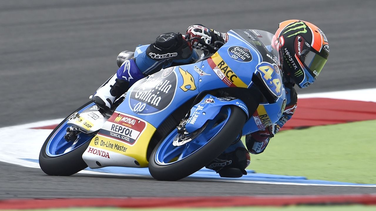 Arón Canet derrota a Romano Fenati en Assen tras una remontada memorable