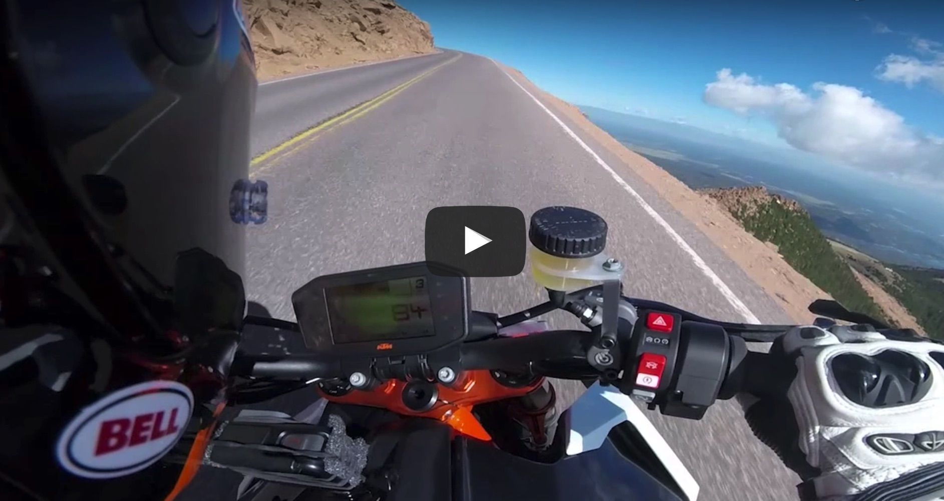 La KTM 1290 Super Duke R arrasa en Pikes Peak y marca nuevo récord