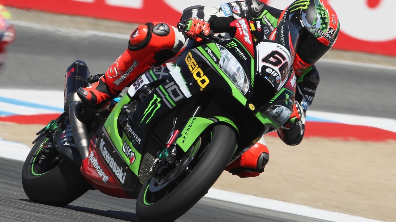 Tom Sykes logra la Superpole con recto de Jonathan Rea en el Sacacorchos