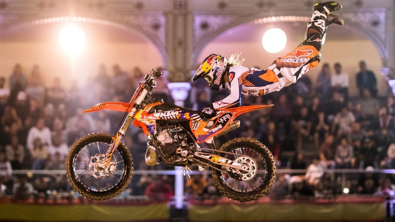 Levi Sherwood vence la espectacular edición 2017 del Red Bull X-Fighters de Madrid