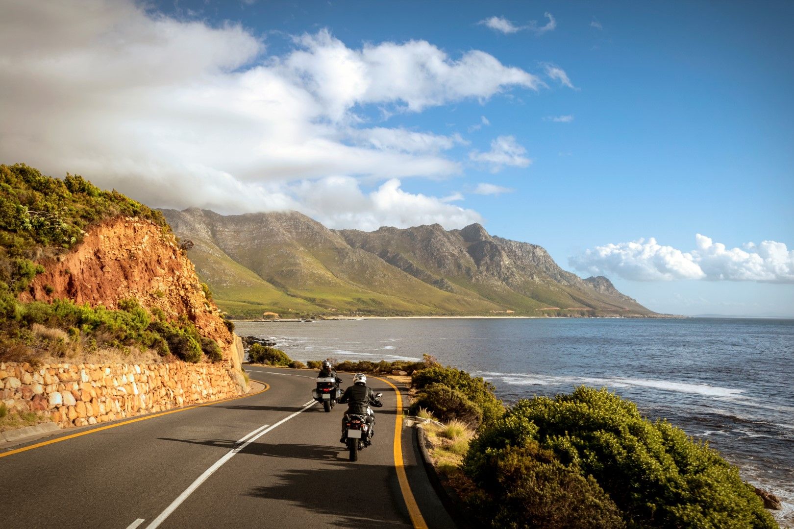Consejos para viajar en moto seguro y sin preocupaciones