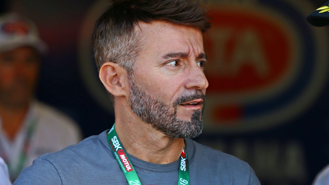 Max Biaggi deja las motos para siempre: "Tenía un 20% de opciones de sobrevivir"