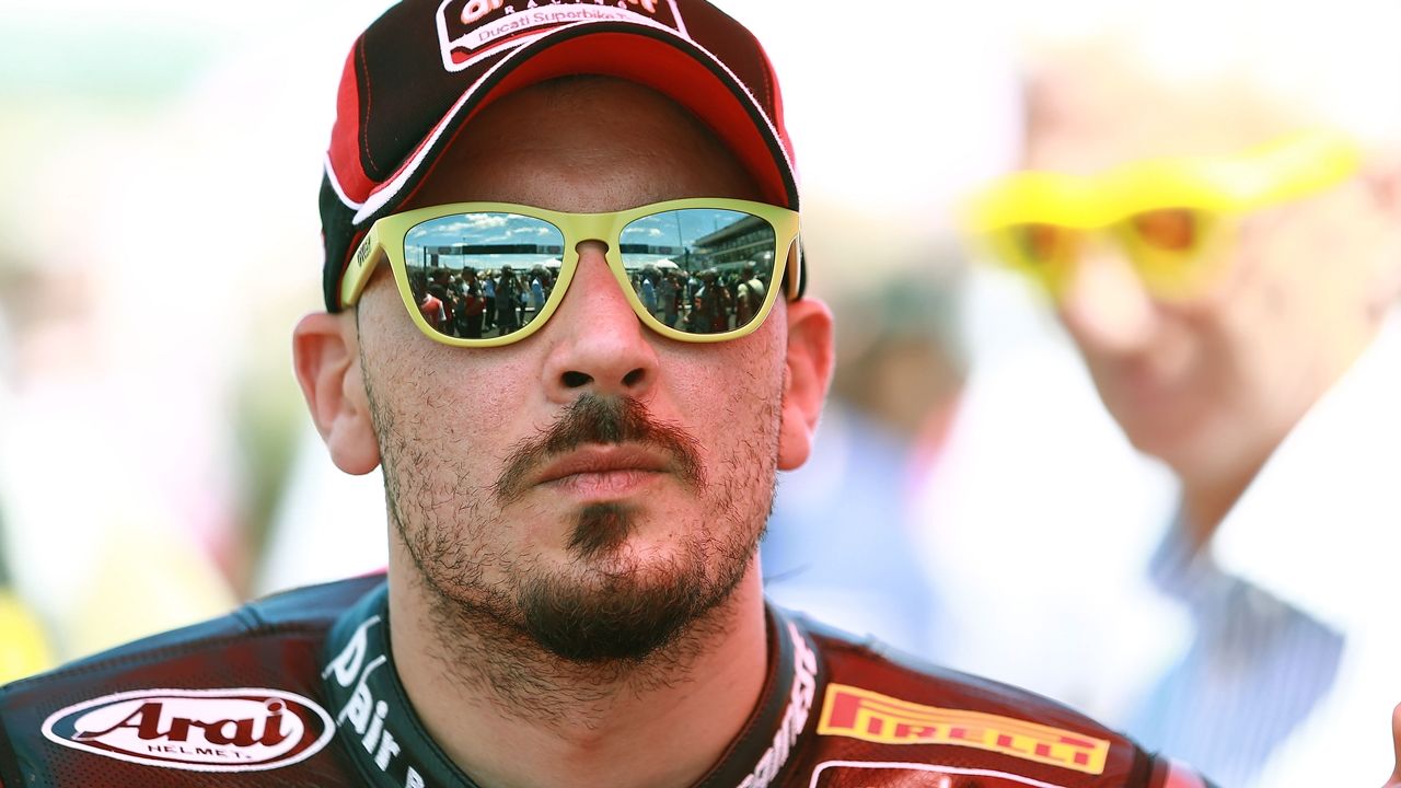 Davide Giugliano, cerca de sustituir a Nicky Hayden: hará un test con Honda