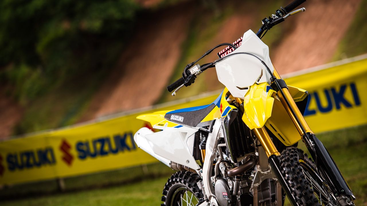 Suzuki RM-Z 450 2018, prueba, ficha técnica y primeras impresiones