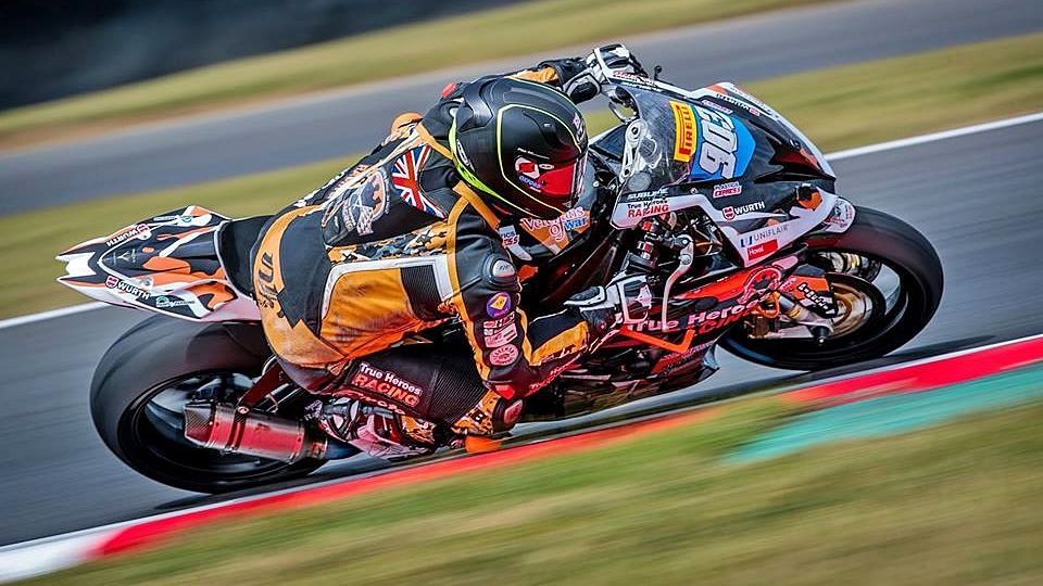 Fallece Mark Fincham durante la prueba del British Superbike en Thruxton