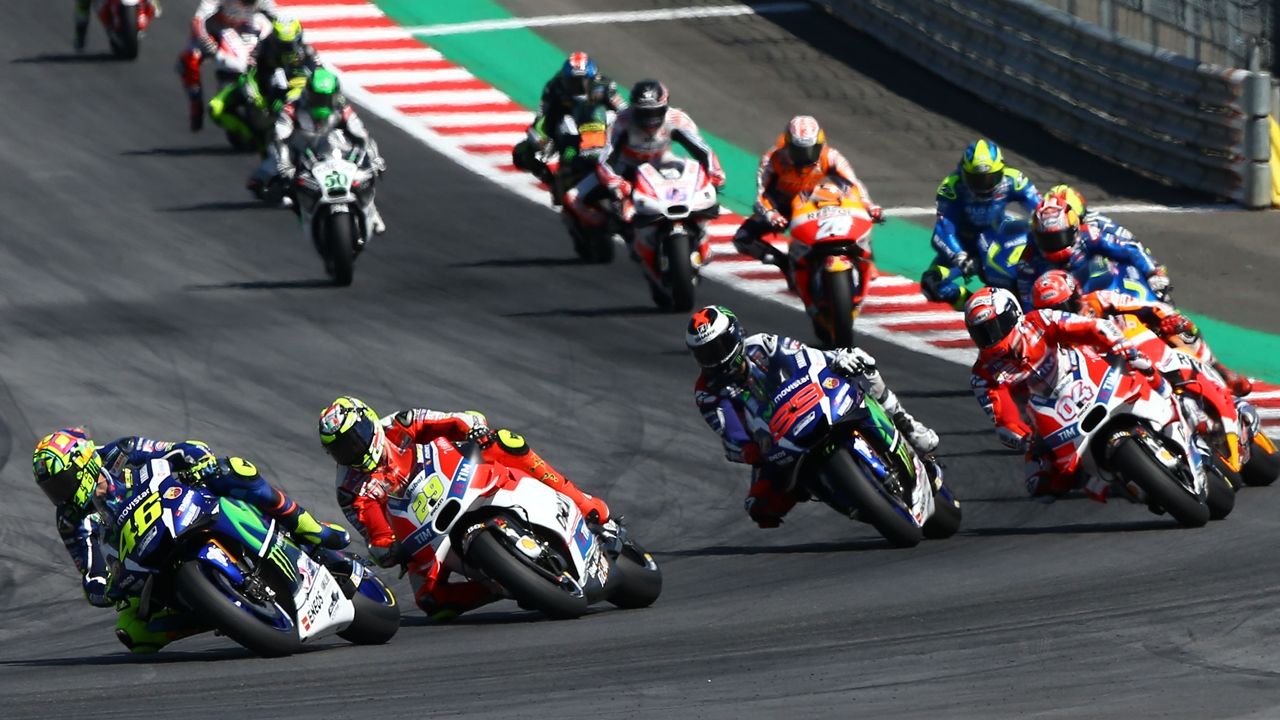 La película de MotoGP 2017 llega a la escena de Spielberg