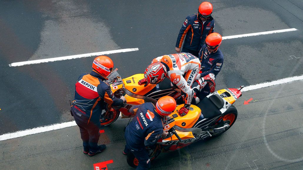 ¿Hay que reinventar el flag to flag en MotoGP?